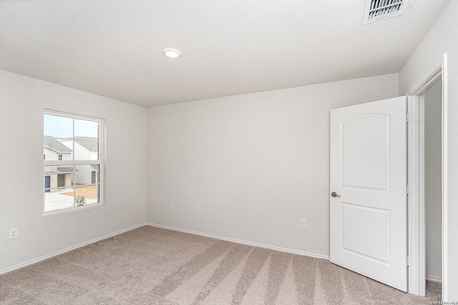 Spacious, unfurnished interior of a new home in Mission Del Lago, San Antonio (Image 25). Spacious, unfurnished interior of a new home in Mission Del Lago, San Antonio (Image 25).