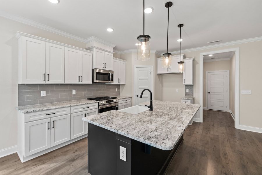 Representative furnished interior of a home built from the The Chandler by RobuckHomes in Baylee Ridge, Selma (Image 141).
