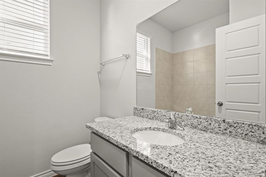 Furnished interior view inside a new home in Deer Creek, Fort Worth (Image 6).