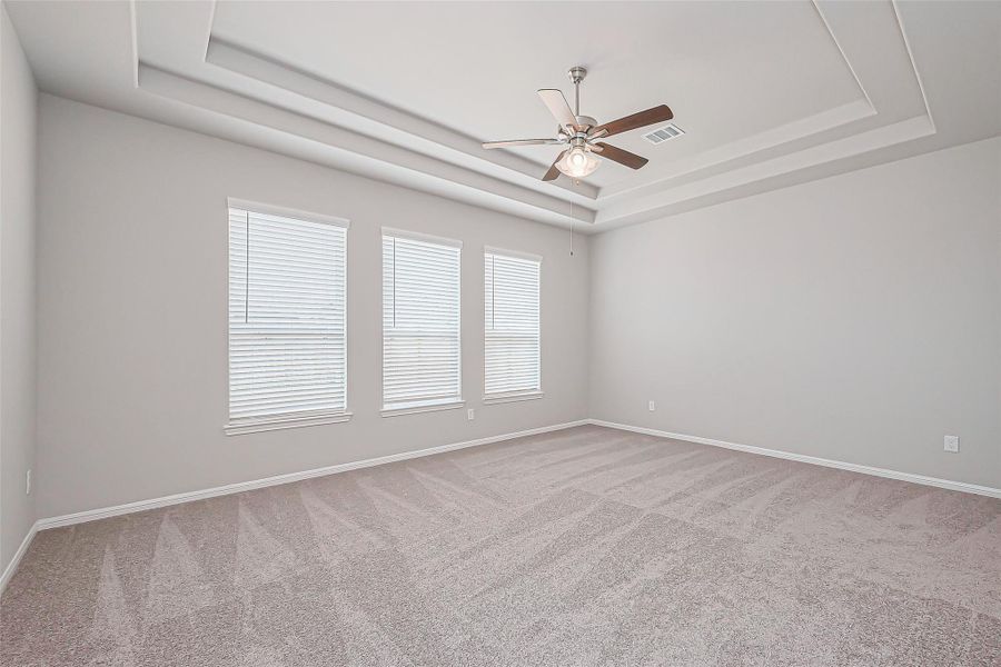 Spacious, unfurnished interior of a new home in La Segarra, Brookshire (Image 42).