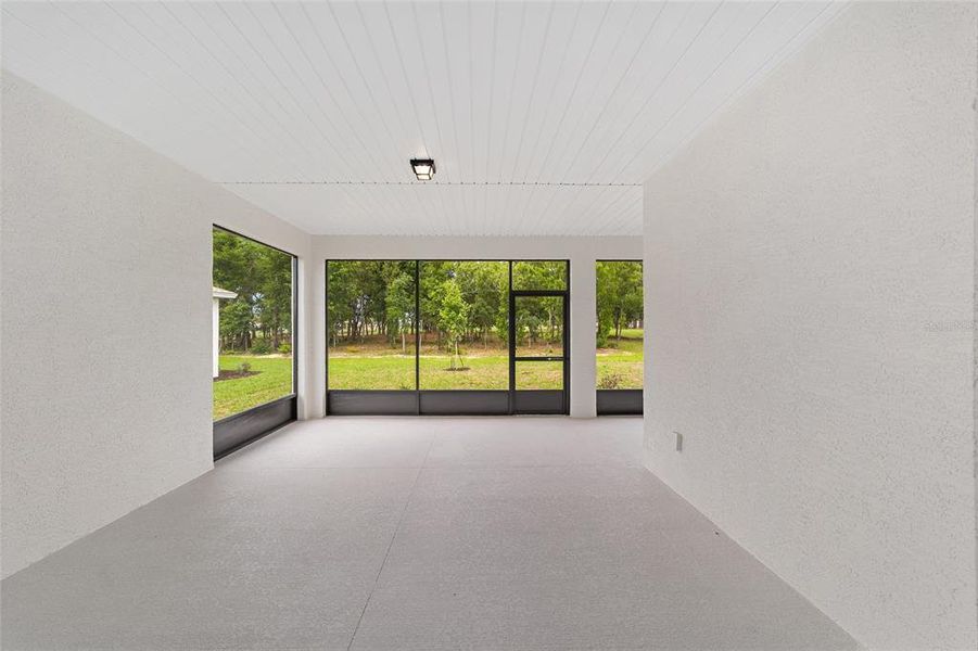 Exterior details and patio area of a home in , Ocala (Image 29). Exterior details and patio area of a home in , Ocala (Image 29).