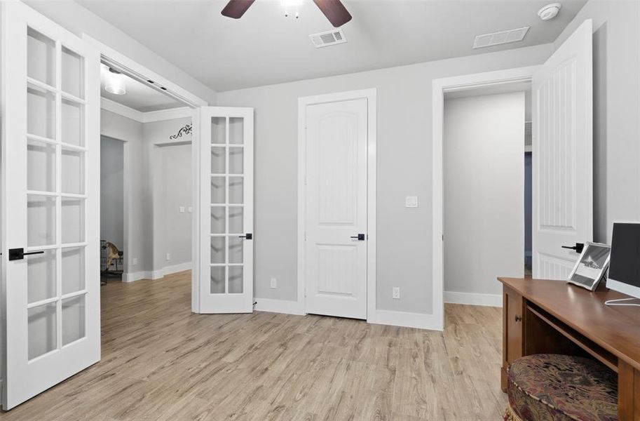 Spacious, unfurnished interior of a new home in Crystal Springs Estates, Alvarado (Image 21). Spacious, unfurnished interior of a new home in Crystal Springs Estates, Alvarado (Image 21).