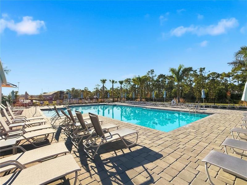 Community amenities in , Englewood (Image 45).