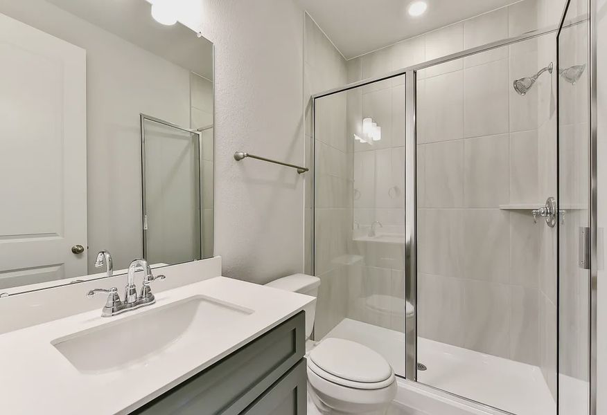 Plan 4039 Bath 3 - 15 of 16 Plan 4039 Bath 3 - 15 of 16