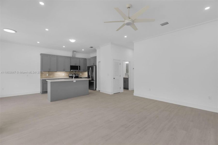 Image 39 of a home in . Image 39 of a home in .