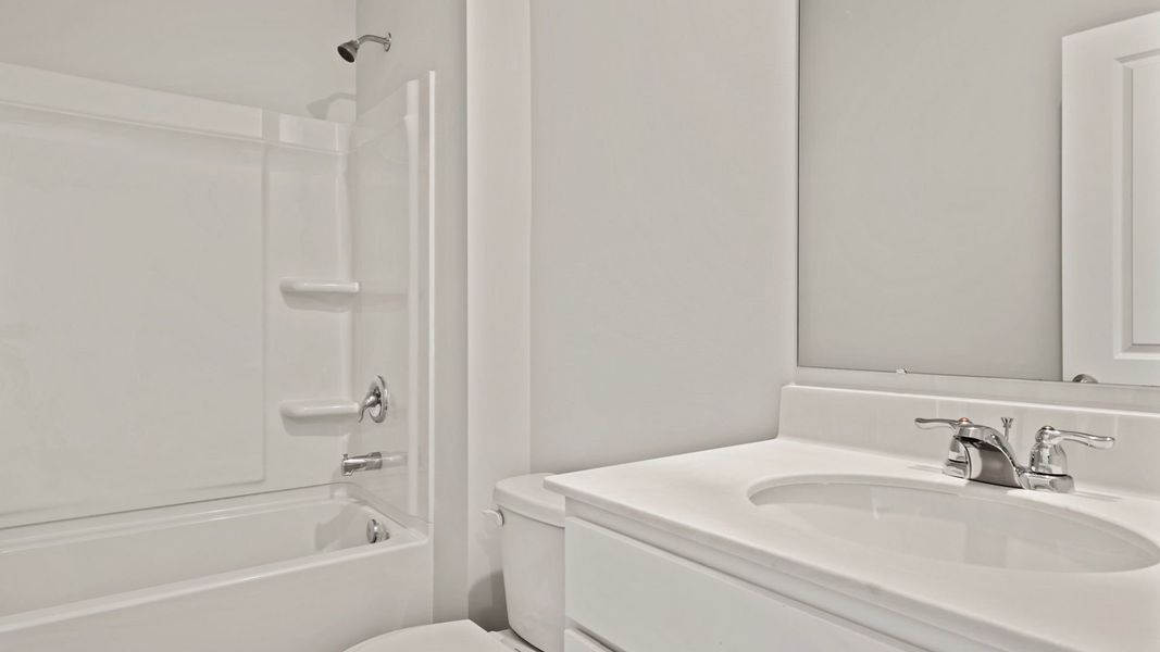 Representative furnished interior of a home built from the DARBY-EXP by D.R. Horton in Lakeview at Kitfield, Moncks Corner (Image 9).