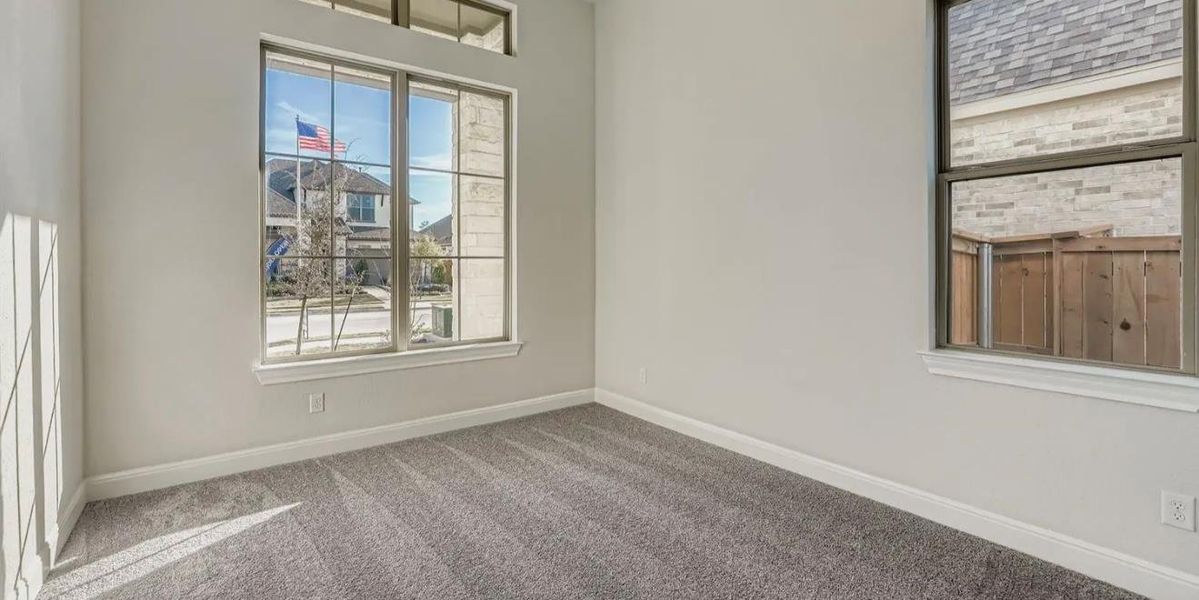 Spacious, unfurnished interior of a new home in 6 Creeks, Kyle (Image 6).