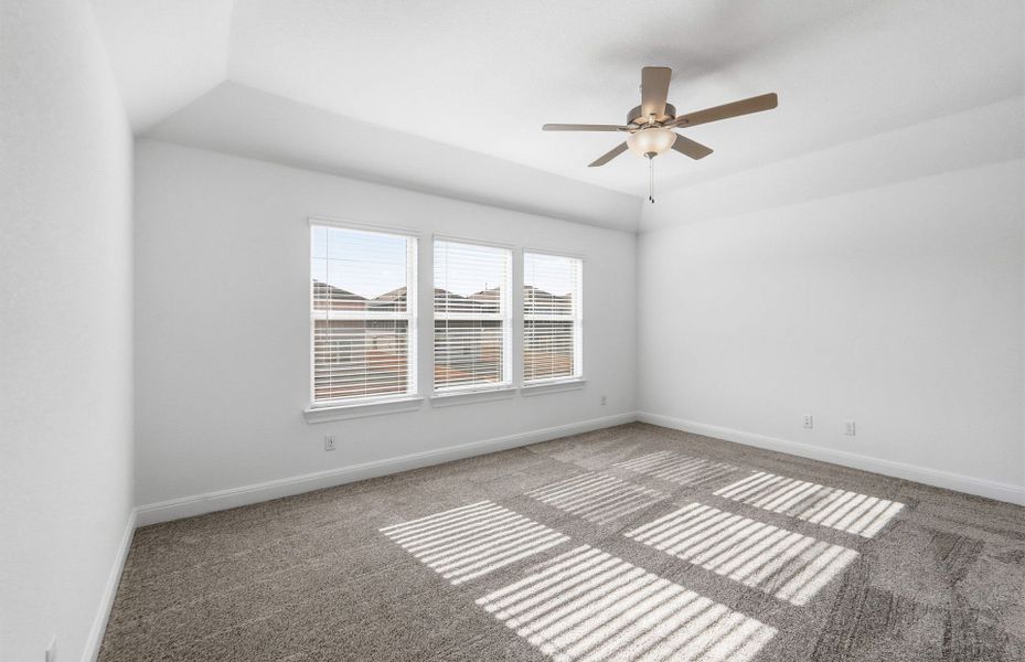 Spacious, unfurnished interior of a new home in Santa Rita Ranch, Liberty Hill (Image 49). Spacious, unfurnished interior of a new home in Santa Rita Ranch, Liberty Hill (Image 49).