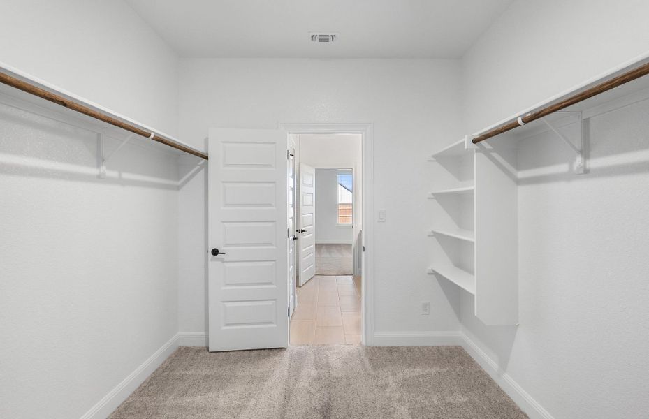 Spacious, unfurnished interior of a new home in Lagos, Manor (Image 37).