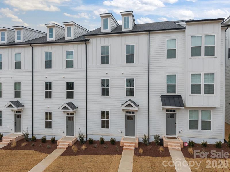 Image 32 of a home in The River District Townhomes.