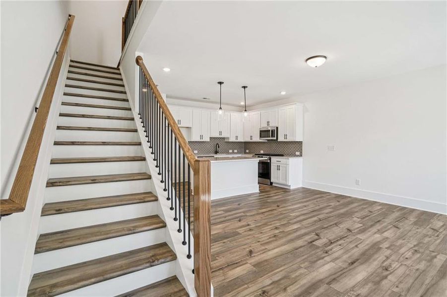 Spacious, unfurnished interior of a new home in Park Vue, Atlanta (Image 21).