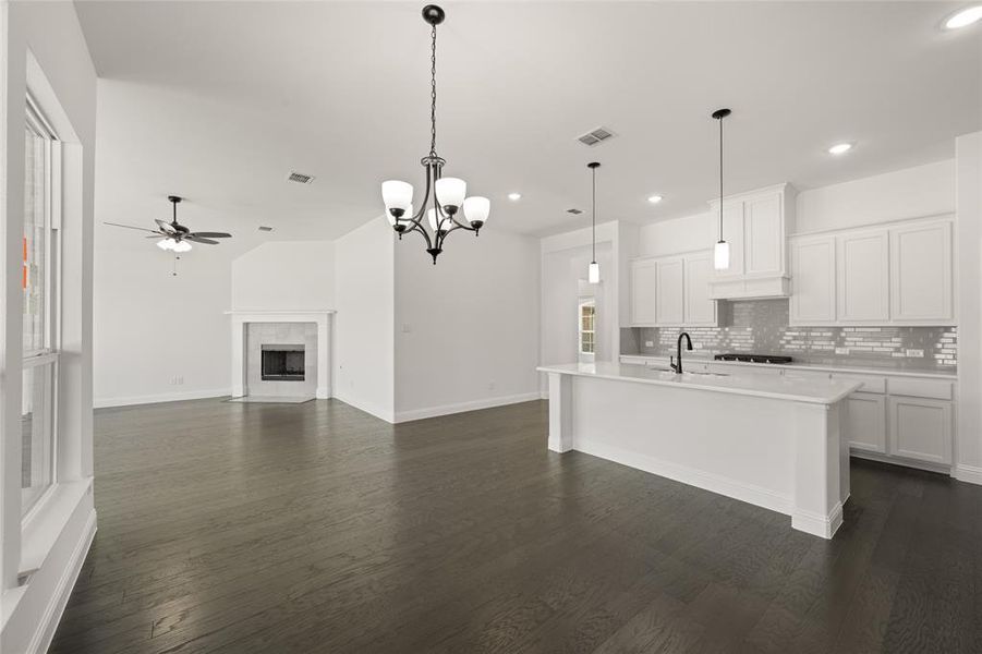 345 Paddle Boat- Dining-2 345 Paddle Boat- Dining-2