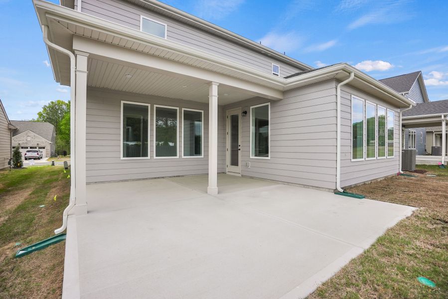 Representative exterior details of a home built from the Montadale by Pulte Homes in Parkside Crossing, Charlotte (Image 4). Representative exterior details of a home built from the Montadale by Pulte Homes in Parkside Crossing, Charlotte (Image 4).