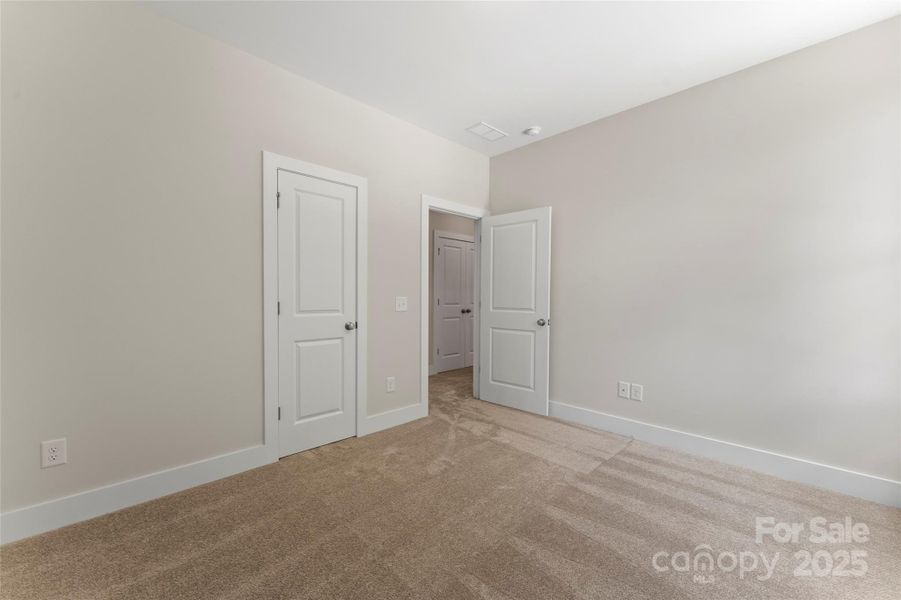 Spacious, unfurnished interior of a new home in , Gastonia (Image 26).