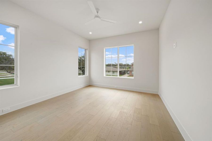 Spacious, unfurnished interior of a new home in , Dallas (Image 20). Spacious, unfurnished interior of a new home in , Dallas (Image 20).