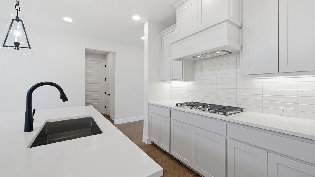 Furnished interior view inside a new home in Eliana, McKinney (Image 12).