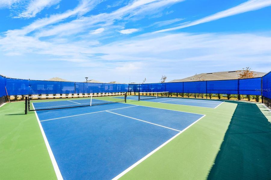 Community amenities in Tohoqua, Kissimmee (Image 30).