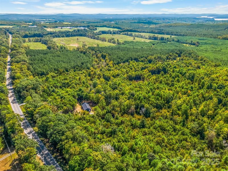 Image 36 of a home in .