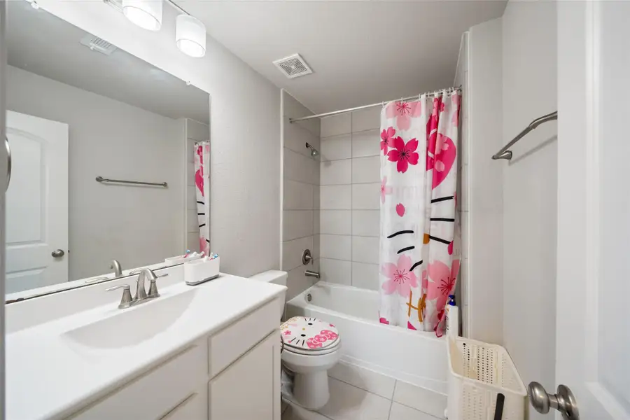 Furnished interior view inside a new home in Waterstone on Lake Conroe, Montgomery (Image 8).