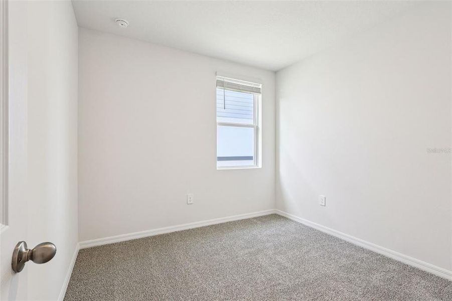 Spacious, unfurnished interior of a new home in , Lake Alfred (Image 25).