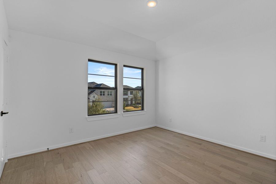 Spacious, unfurnished interior of a new home in Harvest Green - Final Opportunities, Richmond (Image 21).