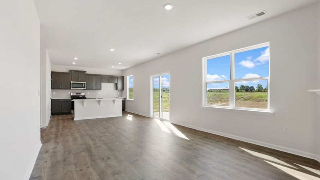Spacious, unfurnished interior of a new home in Durbin Meadows Traditions, Fountain Inn (Image 22).