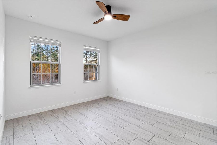 Spacious, unfurnished interior of a new home in , Citrus Springs (Image 30).