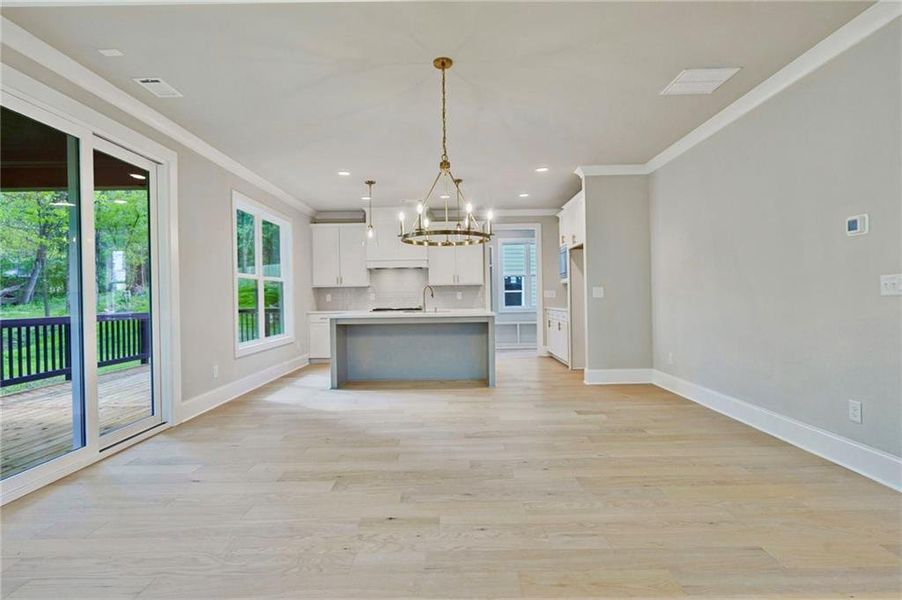 Spacious, unfurnished interior of a new home in , Atlanta (Image 25).