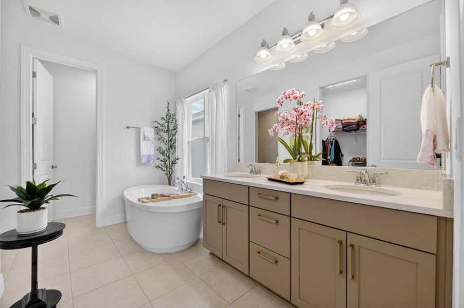 Furnished interior view inside a new home in , Apollo Beach (Image 10).