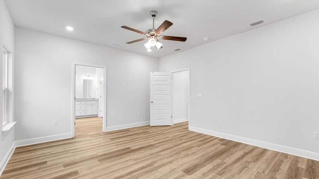 Spacious, unfurnished interior of a new home in Pine Creek and Heron Walk, Port Saint Joe (Image 32). Spacious, unfurnished interior of a new home in Pine Creek and Heron Walk, Port Saint Joe (Image 32).