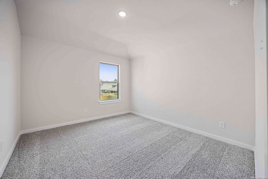 Spacious, unfurnished interior of a new home in Timber Creek, San Antonio (Image 18). Spacious, unfurnished interior of a new home in Timber Creek, San Antonio (Image 18).