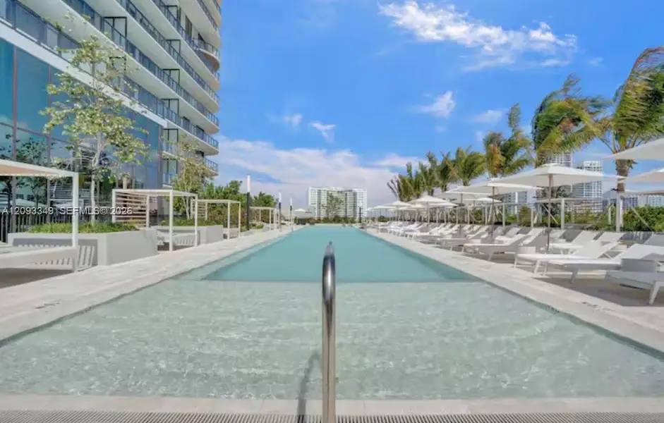 Condo located in Miami Beach, FL showcasing its design and architecture (Image 24).