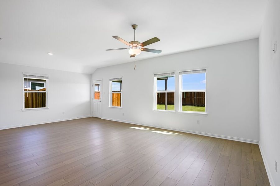Spacious, unfurnished interior of a new home in River Ridge, Crandall (Image 20). Spacious, unfurnished interior of a new home in River Ridge, Crandall (Image 20).