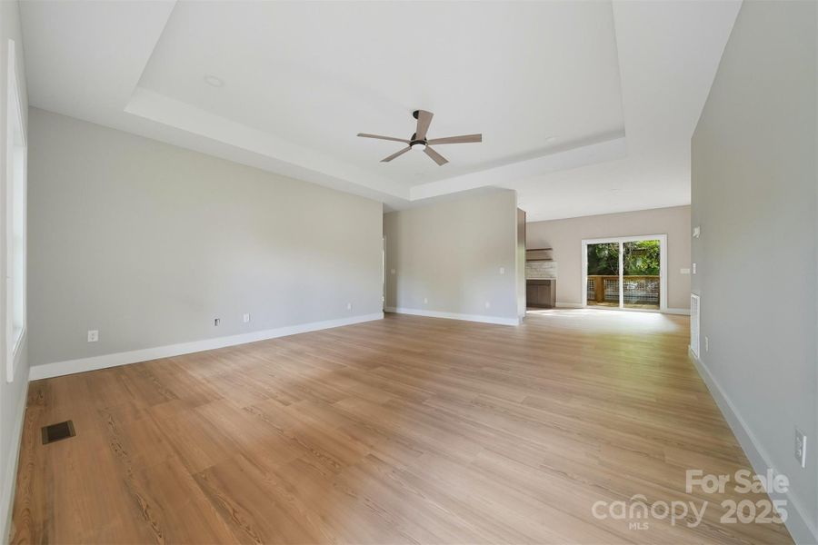 Spacious, unfurnished interior of a new home in , Taylorsville (Image 29).