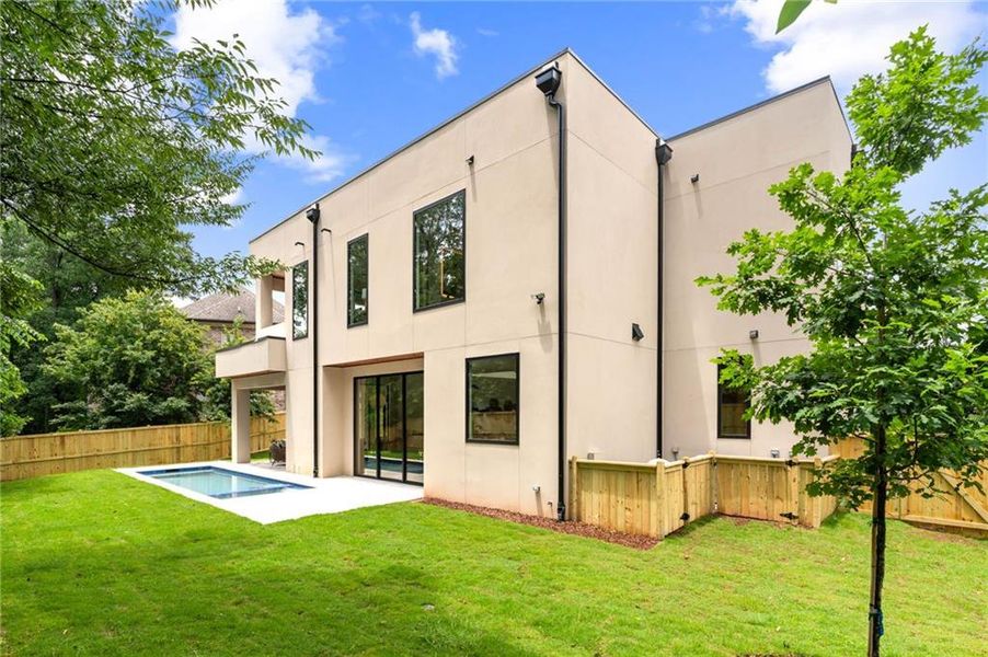 Front exterior of a new home in , Atlanta, GA, highlighting curb appeal (Image 25). Front exterior of a new home in , Atlanta, GA, highlighting curb appeal (Image 25).