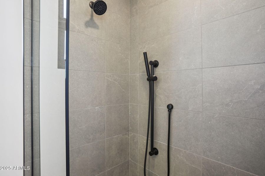 64-web-or-mls-13230 E Buckskin Trail-S07