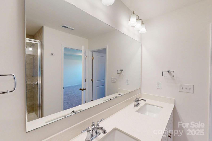 Owners bathroom Owners bathroom