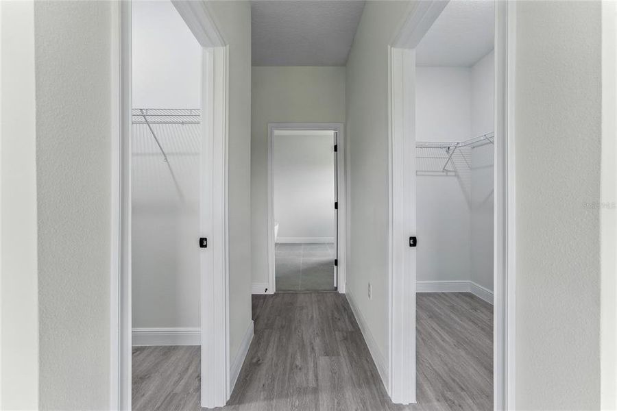 Spacious, unfurnished interior of a new home in , Ocala (Image 39).