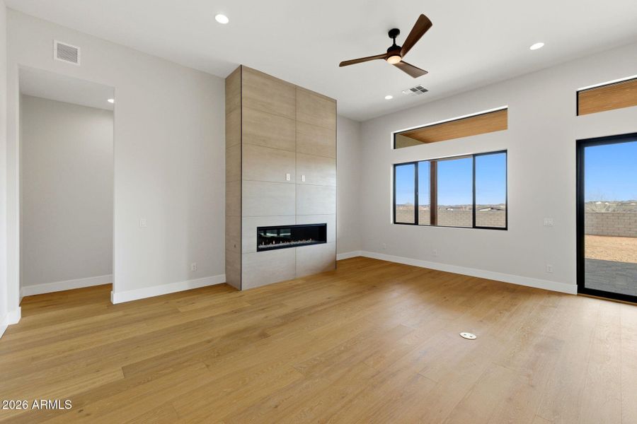 10-Living Room (1) 10-Living Room (1)