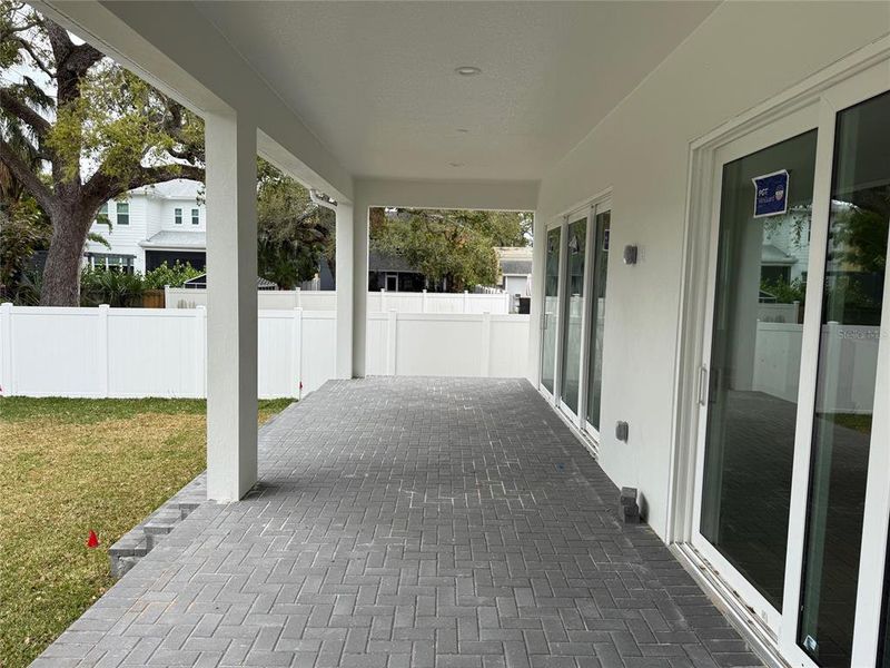Exterior details and patio area of a home in , Tampa (Image 3).