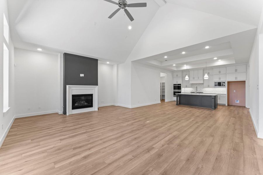 Great Room, Dining & Kitchen open for entertaining. Great Room, Dining & Kitchen open for entertaining.