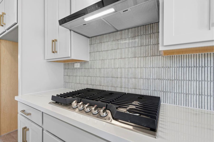 Close-up of interior finishes inside a home in Sienna 45', 50', Missouri City (Image 17).