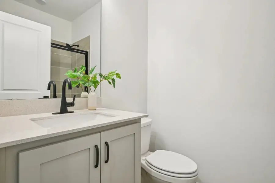 Representative images and renderings are for illustrative purposes. Actual structural options and design finishes of home may vary. Representative images and renderings are for illustrative purposes. Actual structural options and design finishes of home may vary.