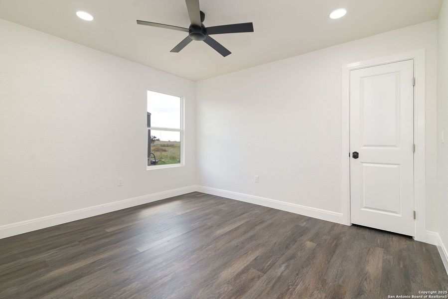 Spacious, unfurnished interior of a new home in , Atascosa (Image 8). Spacious, unfurnished interior of a new home in , Atascosa (Image 8).