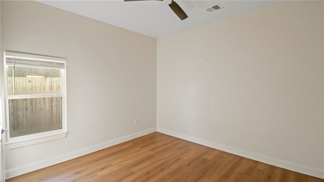 Spacious, unfurnished interior of a new home in , Dallas (Image 18).