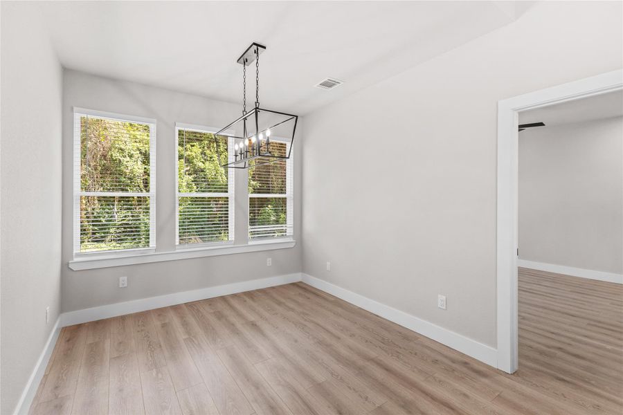 Spacious, unfurnished interior of a new home in , Brenham (Image 11).