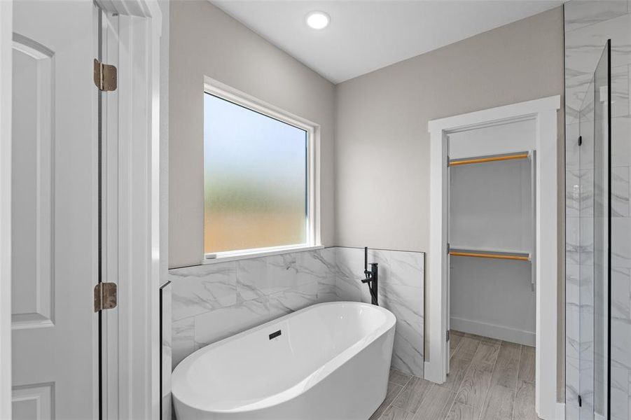 Furnished interior view inside a new home in , Granbury (Image 11).