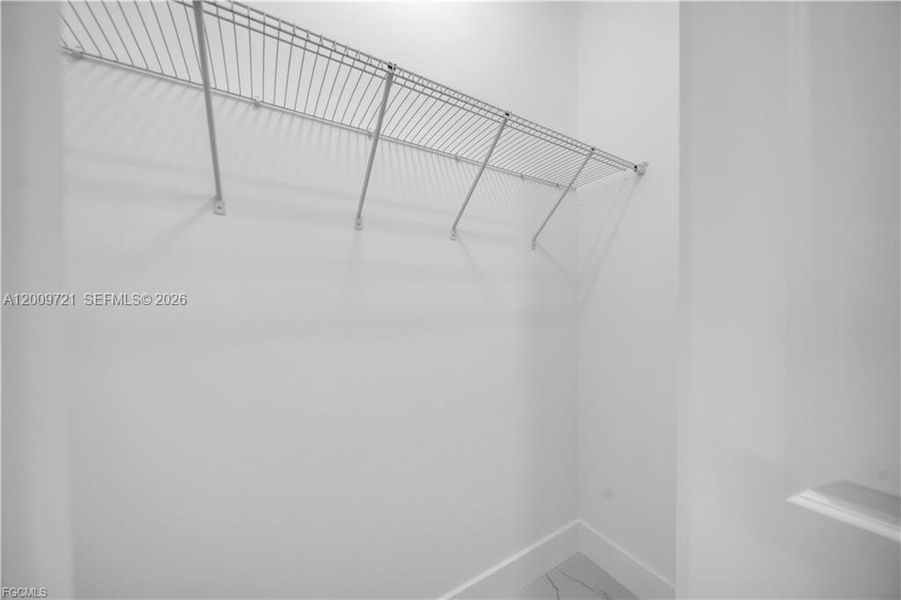 Spacious, unfurnished interior of a new home in , Lehigh Acres (Image 22).