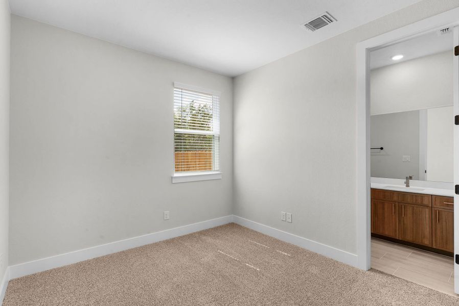 Spacious, unfurnished interior of a new home in University Heights, Round Rock (Image 23). Spacious, unfurnished interior of a new home in University Heights, Round Rock (Image 23).