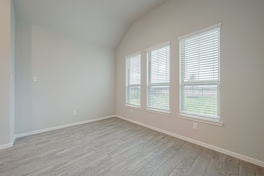 Representative unfurnished interior of a home built from the Floor Plan 2050 by Colina Homes in Grand Magnolia, Magnolia (Image 45).